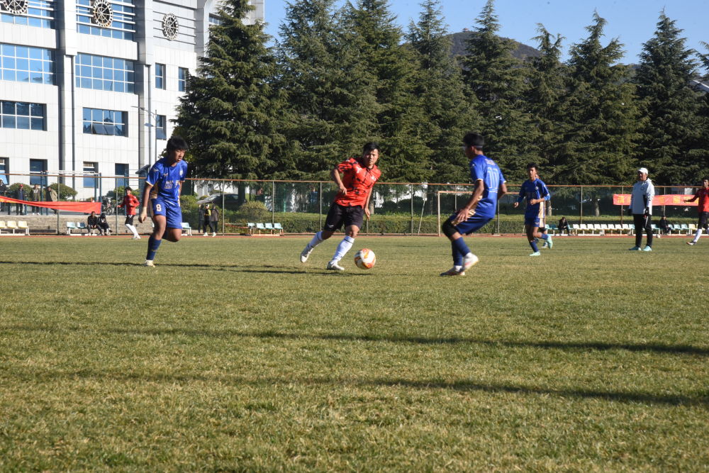 c7-训练场上的球员应该用什么精神形容