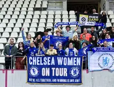 包含华尔夫斯主场战平切尔西，反穿排名榜首的词条