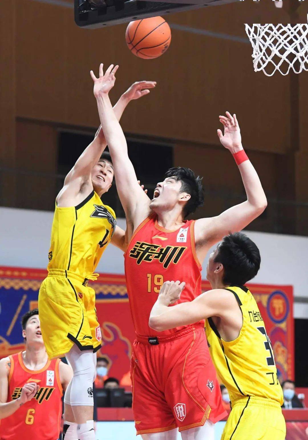 广西队以防守取胜,成功击退对手晋级的简单介绍 广西队以防守取胜,成功击退对手晋级的简单介绍